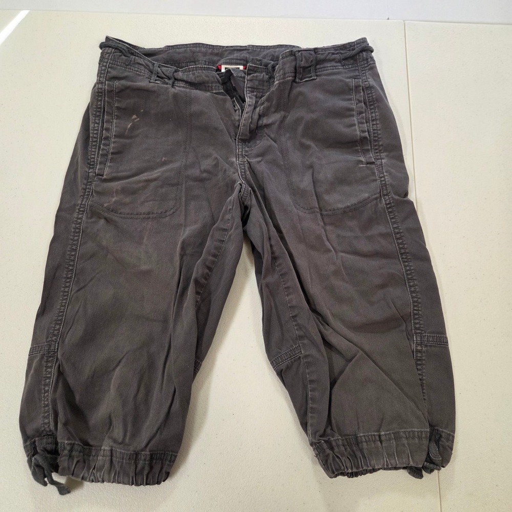 The North Face Womens 6 Gray Capri Cargo Pants Utility Hiking Outdoor Gorpcore